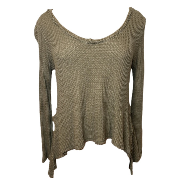 Women’s Green Long Sleeve Shirt - Picture 1 of 9